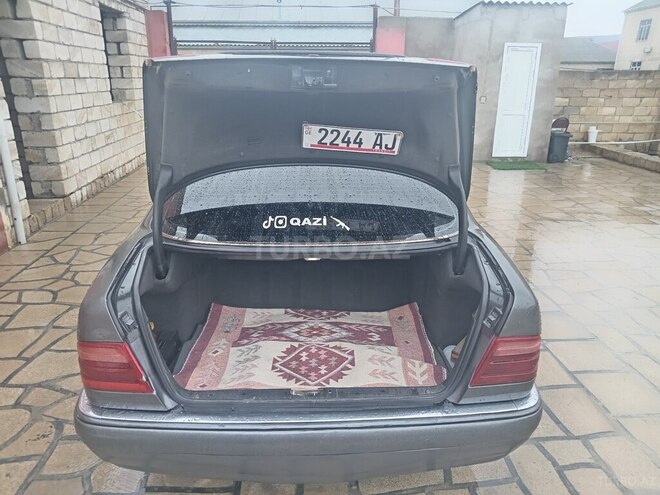 Mercedes E 240 2000, 584,000 km - 2.4 l - Bakı