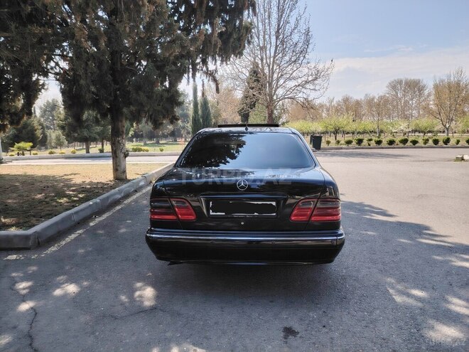 Mercedes E 320 2001, 300,000 km - 3.2 l - Gəncə