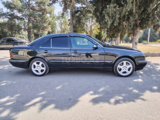 Mercedes E 320 2001, 300,000 km - 3.2 l - Gəncə
