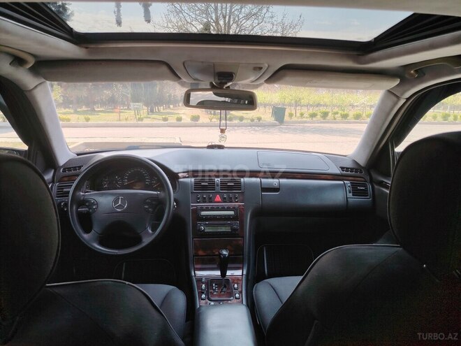 Mercedes E 320 2001, 300,000 km - 3.2 l - Gəncə