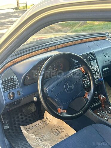 Mercedes C 220 d 1998, 32,456 km - 2.2 л - Bakı