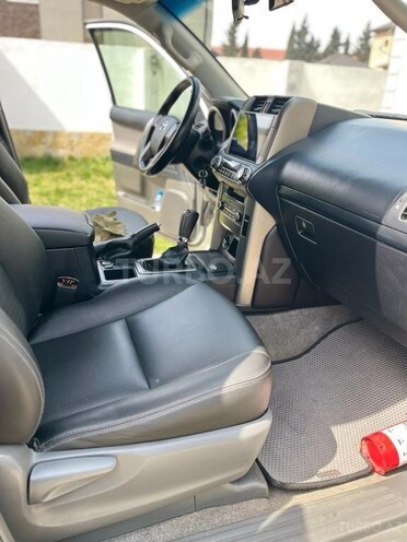 Toyota Land Cruiser Prado 2012, 214,000 km - 2.7 l - Bakı