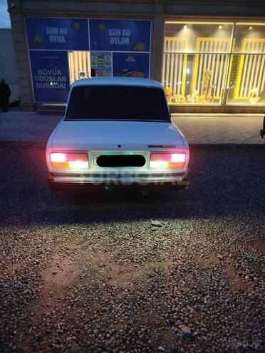 LADA (VAZ) 2107 2003, 95,000 km - 1.6 л - Salyan