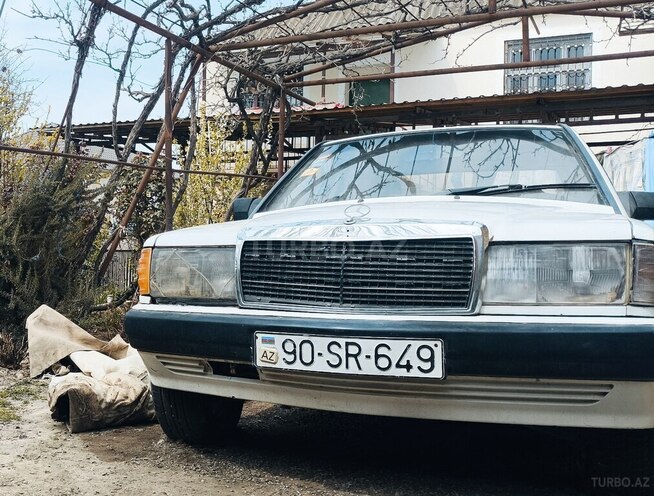 Mercedes E 180 1992, 581,150 km - 1.8 l - Bakı