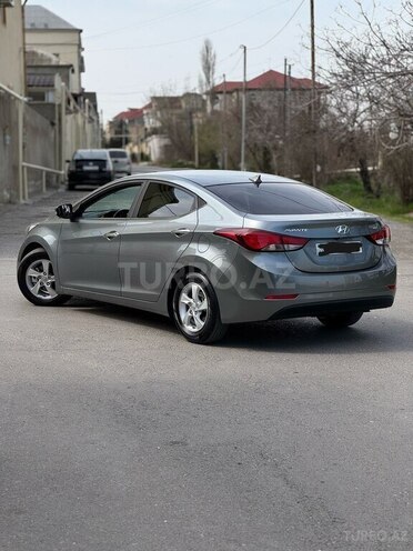 Hyundai Avante 2015, 175,000 km - 1.6 л - Bakı