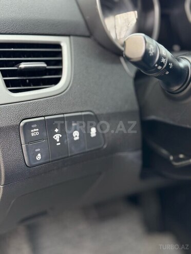 Hyundai Avante 2015, 175,000 km - 1.6 л - Bakı