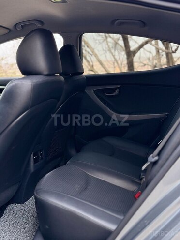 Hyundai Avante 2015, 175,000 km - 1.6 л - Bakı