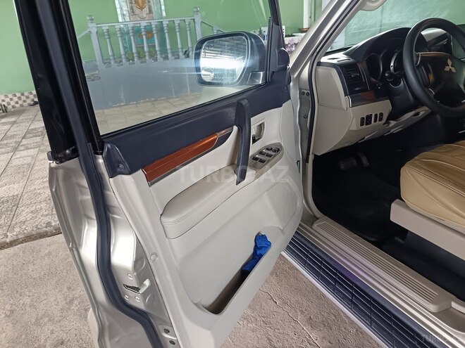 Mitsubishi Pajero 2007, 250,000 km - 3.0 l - İmişli