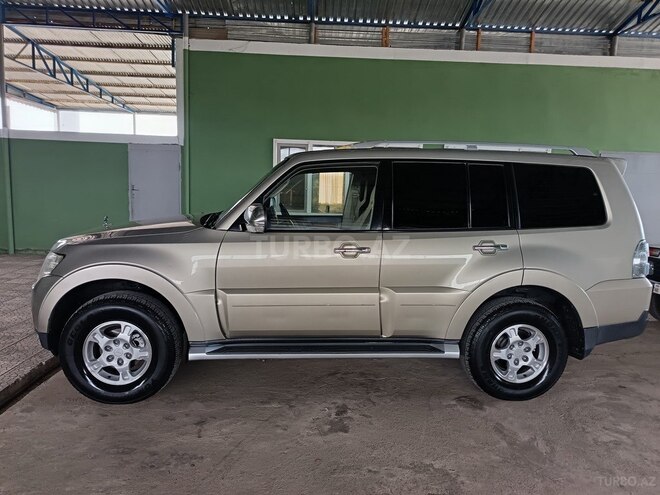 Mitsubishi Pajero 2007, 250,000 km - 3.0 l - İmişli