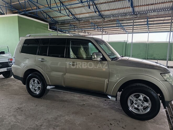 Mitsubishi Pajero 2007, 250,000 km - 3.0 l - İmişli