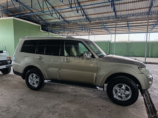 Mitsubishi Pajero 2007, 250,000 km - 3.0 l - İmişli