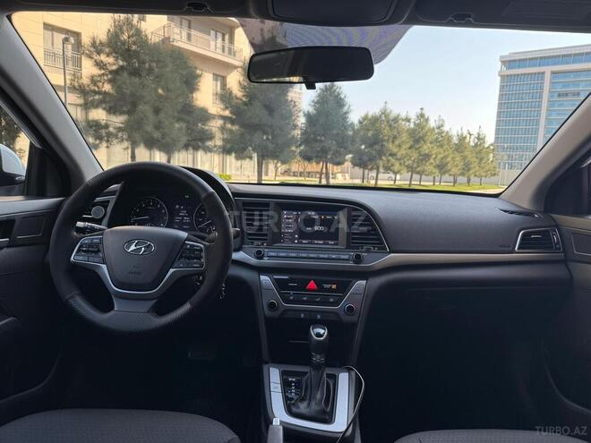 Hyundai Elantra 2017, 80,999 km - 2.0 l - Bakı