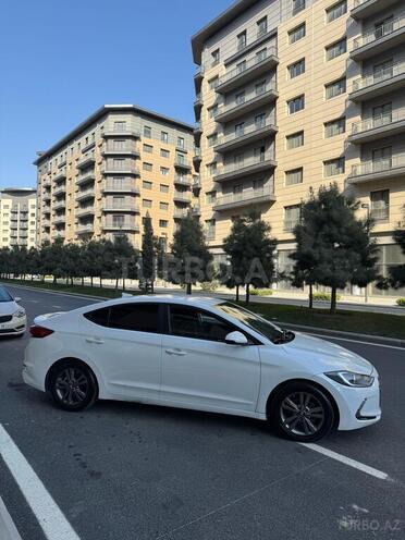 Hyundai Elantra 2017, 80,999 km - 2.0 l - Bakı