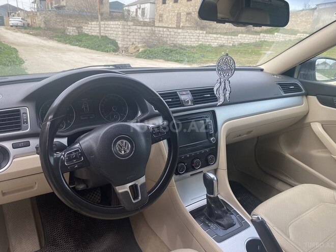 Volkswagen Passat (North America) 2013, 280,000 km - 2.5 l - Bakı