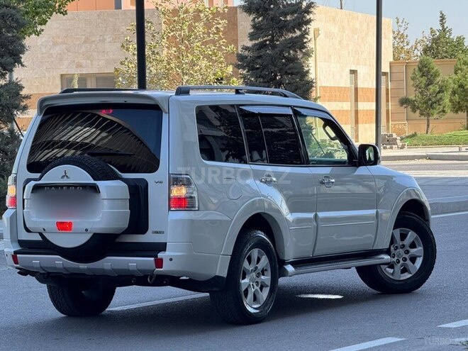 Mitsubishi Pajero 2013, 160,000 km - 3.5 l - Bakı