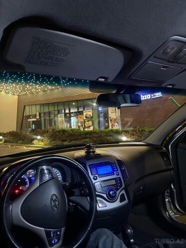 Hyundai i30 2009, 175,000 km - 1.6 л - Bakı