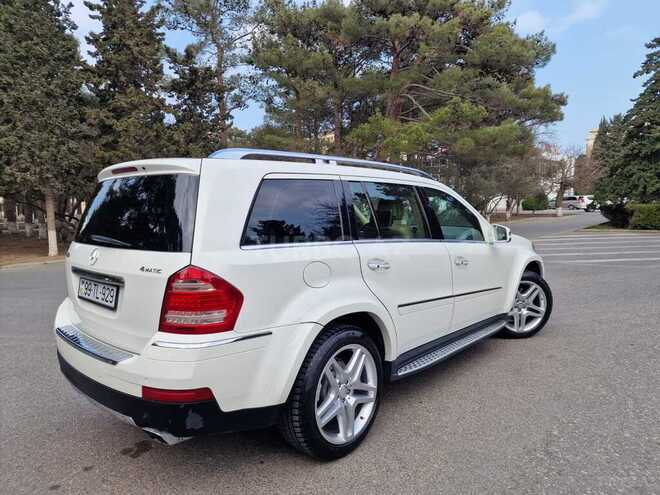 Mercedes GL 550 2008, 345,765 km - 5.5 l - Sumqayıt
