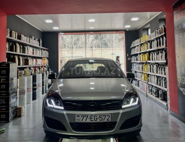 Opel Astra 2006, 260,000 km - 1.3 l - Bakı