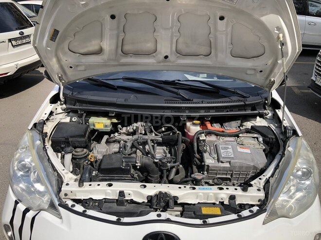 Toyota Aqua 2015, 180,000 km - 1.5 l - Bakı
