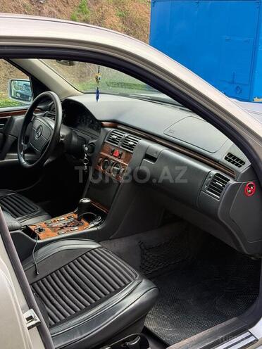 Mercedes 200 1999, 350,000 km - 2.0 л - Şəmkir