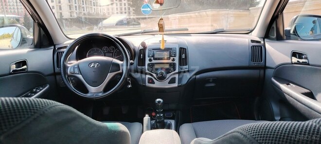 Hyundai i30 2008, 286,137 km - 1.6 l - Lənkəran