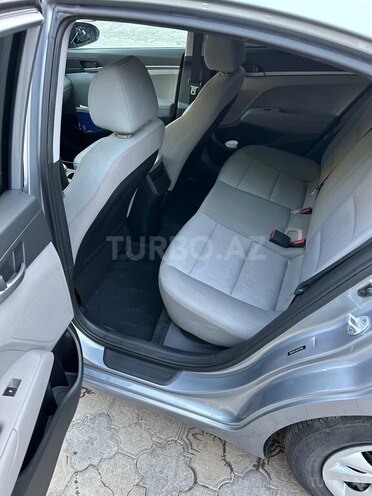 Hyundai Elantra 2016, 130,000 km - 2.0 l - Bakı