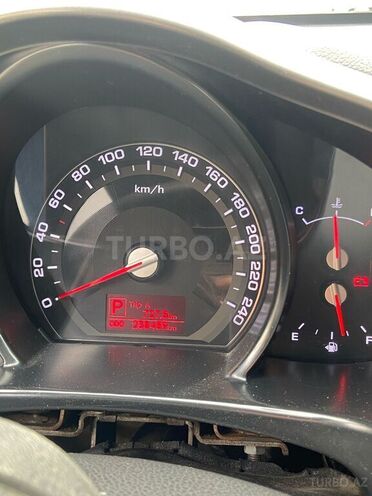 Kia Sportage 2011, 238,500 km - 2.0 л - Bakı