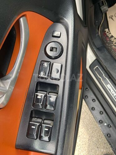Kia Sportage 2011, 238,500 km - 2.0 л - Bakı