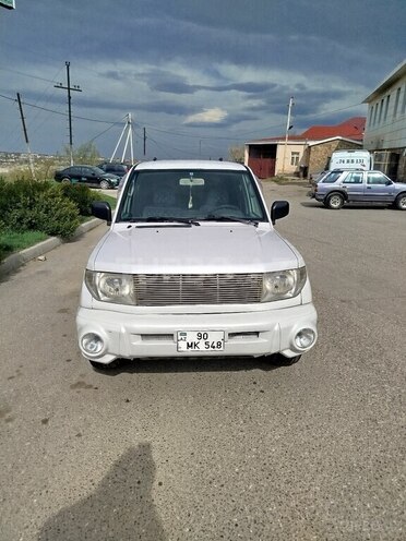 Mitsubishi Pajero io 2000, 230,000 km - 2.0 l - Qusar