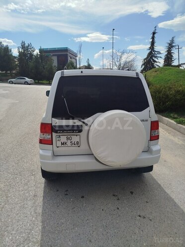 Mitsubishi Pajero io 2000, 230,000 km - 2.0 l - Qusar
