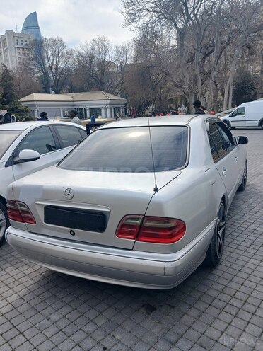 Mercedes E 220 d 2000, 432,789 km - 2.2 л - Bakı