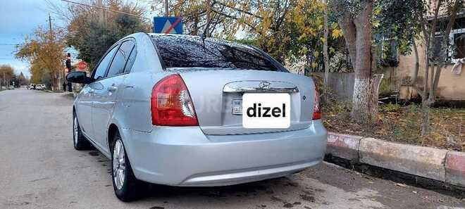 Hyundai Accent 2008, 230,000 km - 1.5 l - Salyan