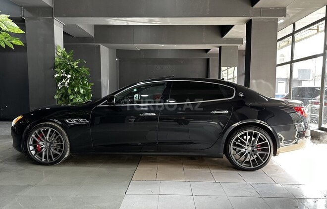 Maserati Quattroporte-16