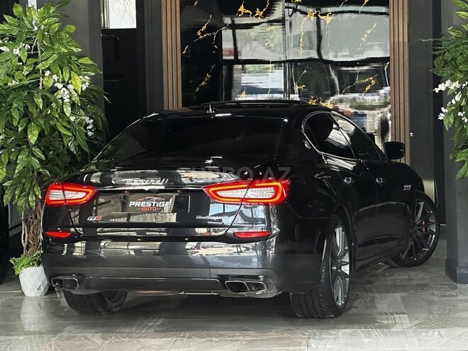 Maserati Quattroporte-12