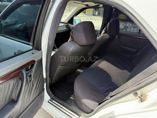 Mercedes C 220 1996, 354,675 km - 2.2 l - Bakı