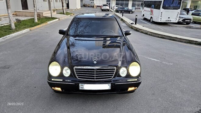 Mercedes E 220 d 2000, 310,000 km - 2.2 л - Bakı
