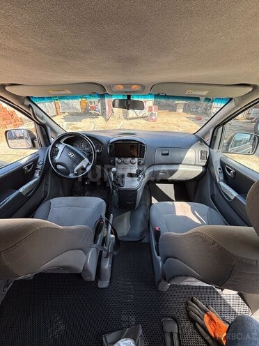 Hyundai H-1 2009, 370,000 km - 2.5 л - Bakı