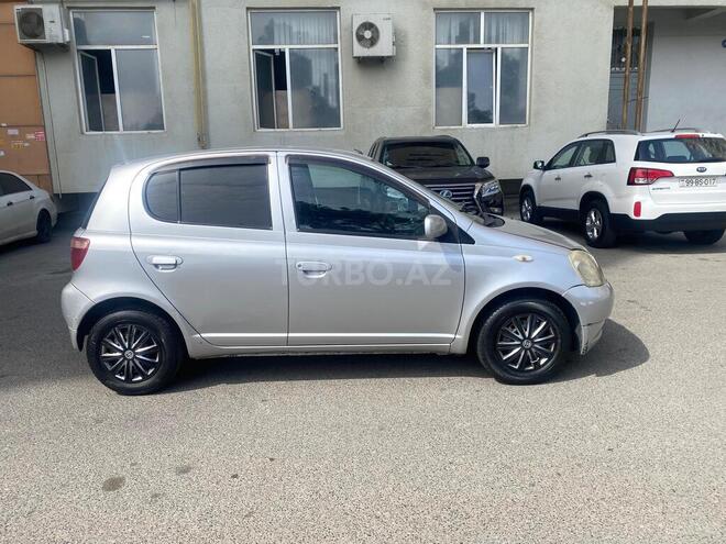 Toyota Vitz 2000, 275,800 km - 1.0 l - Bakı