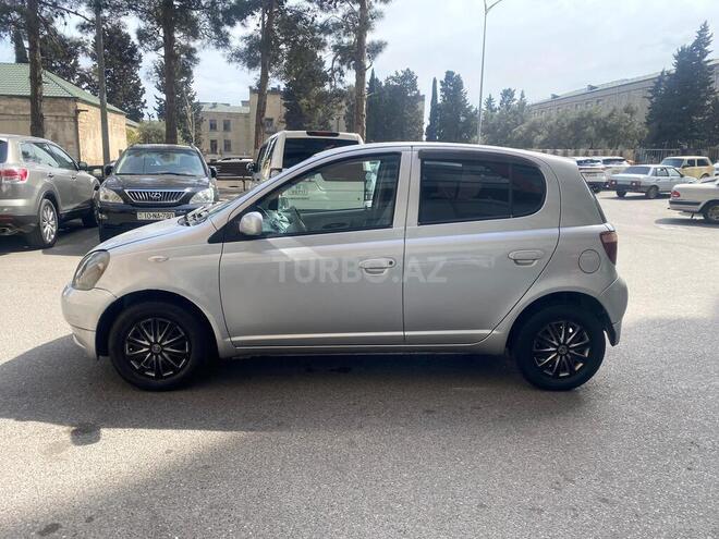 Toyota Vitz 2000, 275,800 km - 1.0 l - Bakı