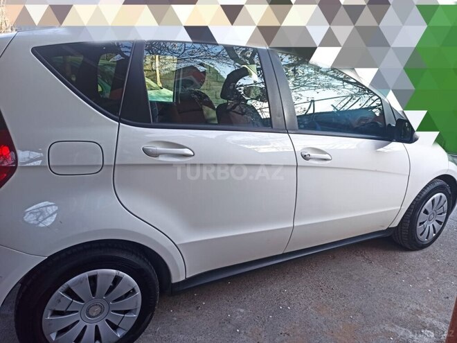 Mercedes A 180 2010, 220,500 km - 1.7 l - Bakı