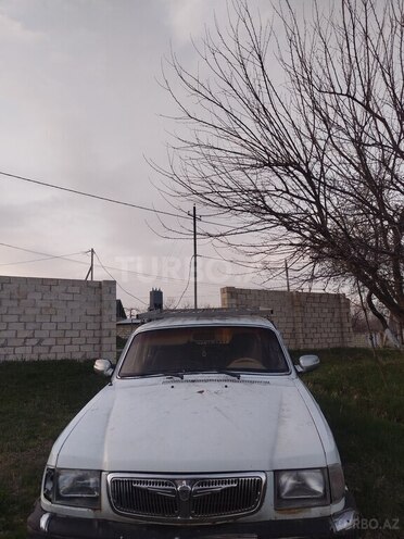 GAZ 3110 2001, 300,000 km - 2.4 l - Quba