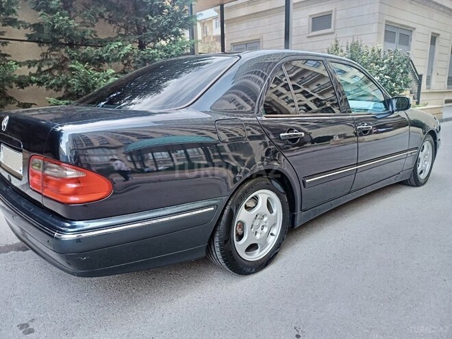 Mercedes E 240 1999, 390,000 km - 2.4 l - Bakı