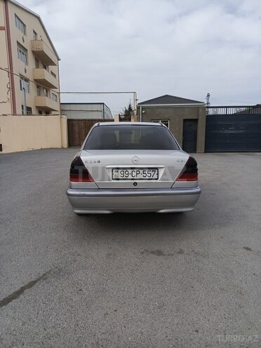 Mercedes C 220 d 1999, 278,845 km - 2.2 l - Bakı