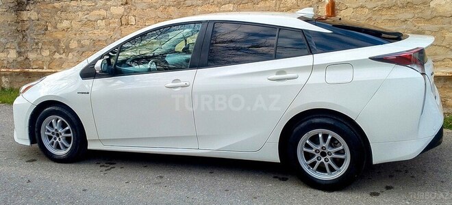 Toyota Prius 2018, 110,000 km - 1.8 л - Bakı