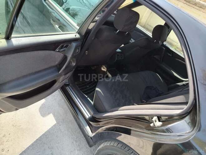 Mercedes E 240 1998, 333,333 km - 2.4 l - Mingəçevir