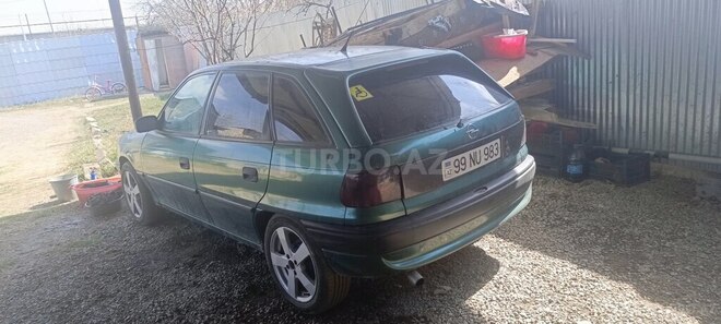 Opel Astra 1996, 95,000 km - 1.7 l - Gəncə