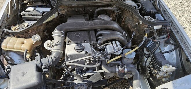 Mercedes E 220 d 1990, 456,324 km - 2.2 l - Sumqayıt