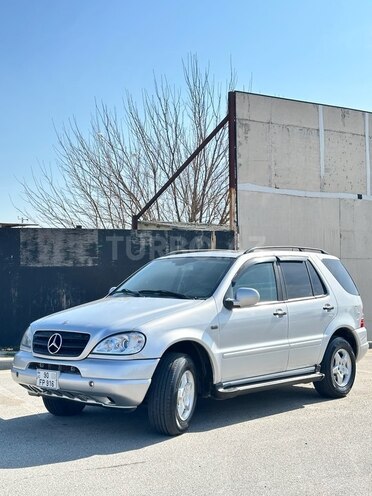 Mercedes ML 320 4MATIC 2000, 259,000 km - 3.2 l - Sumqayıt