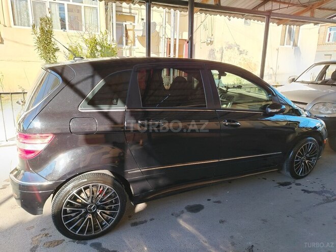 Mercedes B 170 2007, 211,000 km - 1.7 l - Zaqatala