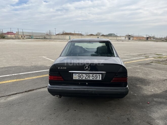 Mercedes E 220 1995, 441,576 km - 2.2 л - Bakı